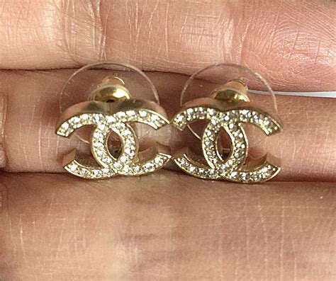 chanel cc classic earrings